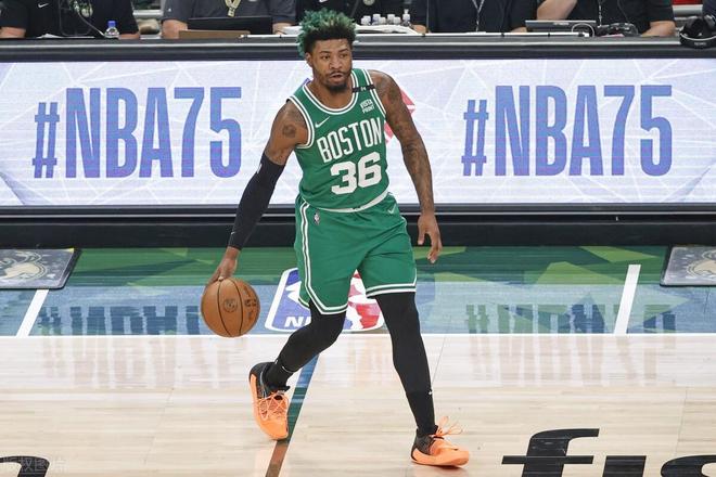 包含从深圳男篮篮板制胜备战NBA常规赛到字母哥在切尔西比赛中战术调整，浙江稠州今夜刷新队史纪录的词条